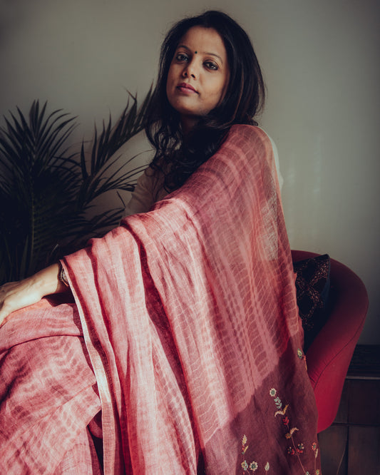 Exclusive Syutikargha Linen Saree Tie-Dye Shibori & floral embroidery