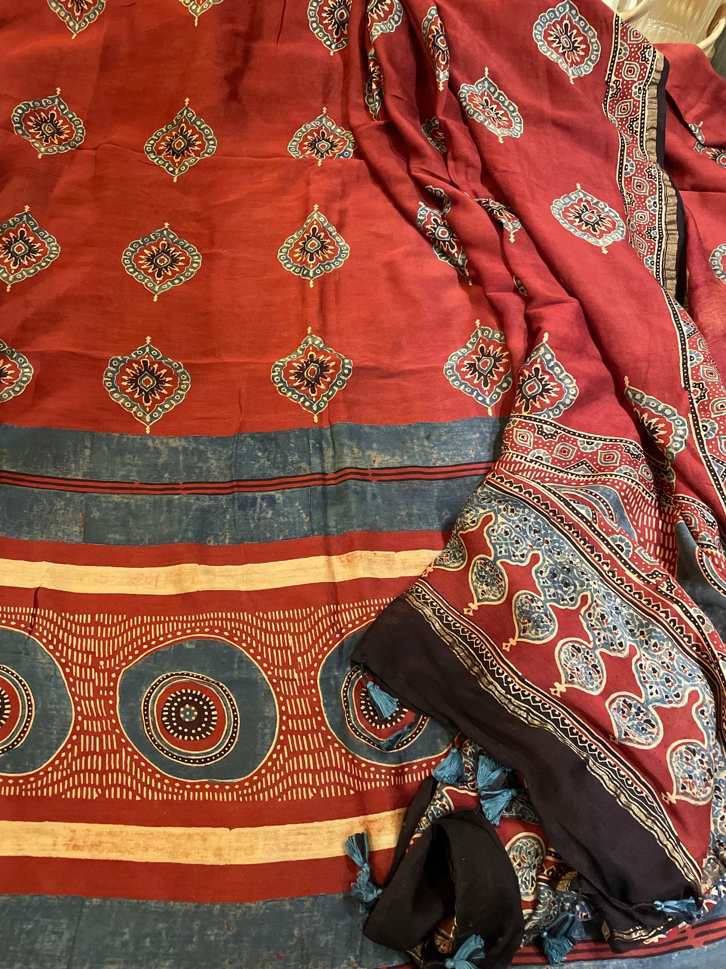 AJRAKH CHANDERI SILK HANDBLOCK SUIT SET