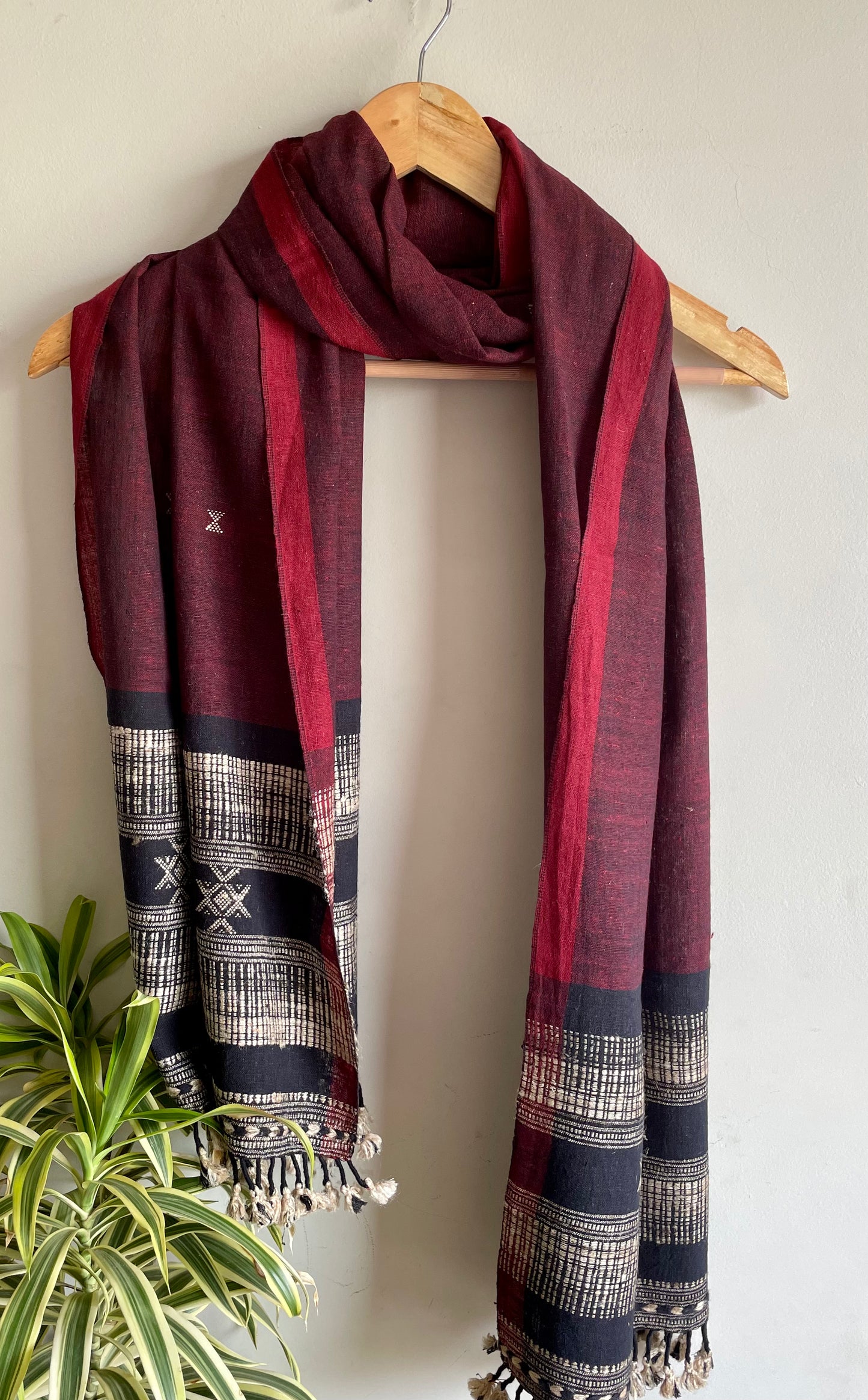 BHUJODI TUSSAR*COTTON STOLE.