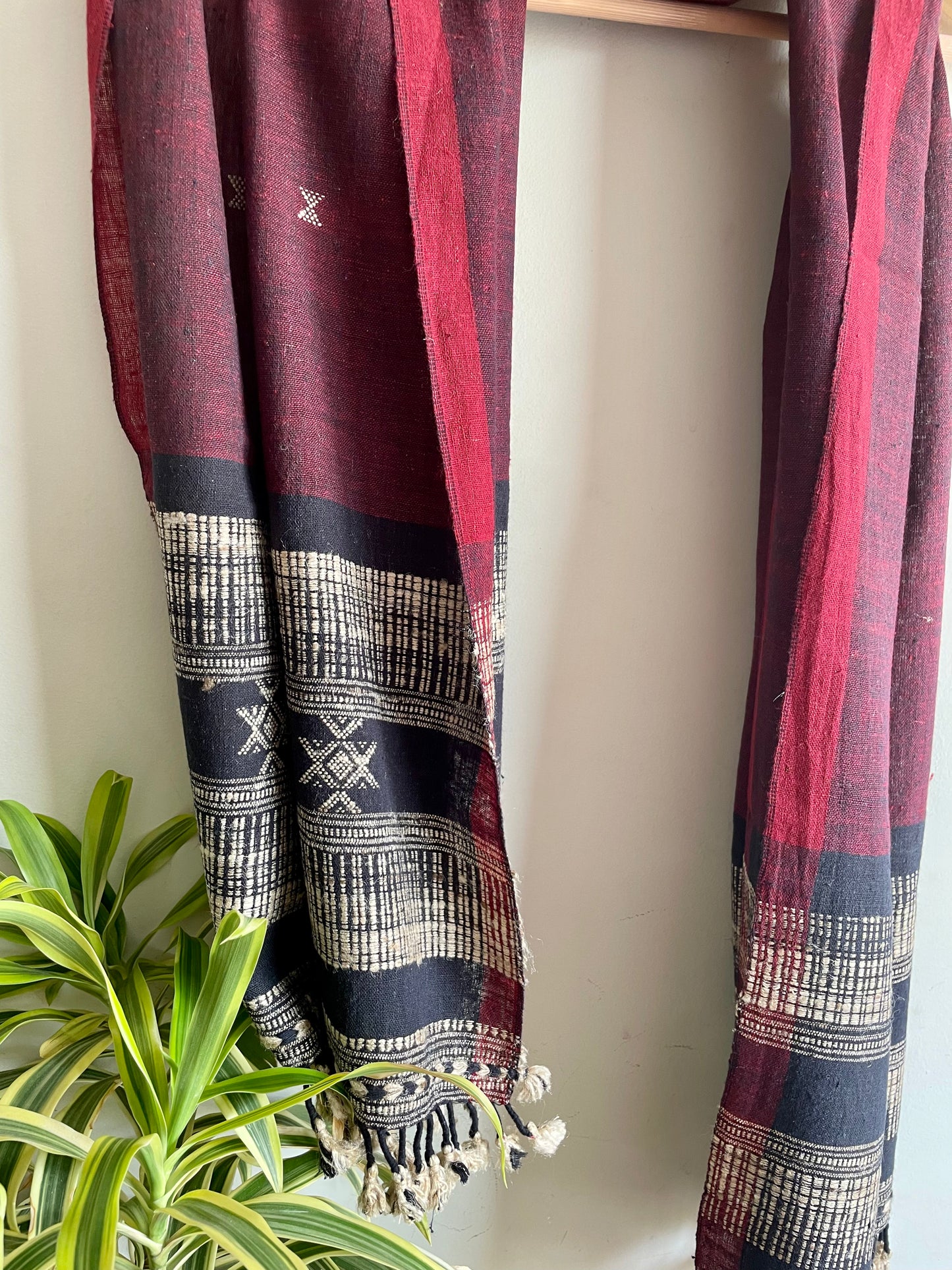 BHUJODI TUSSAR*COTTON STOLE.