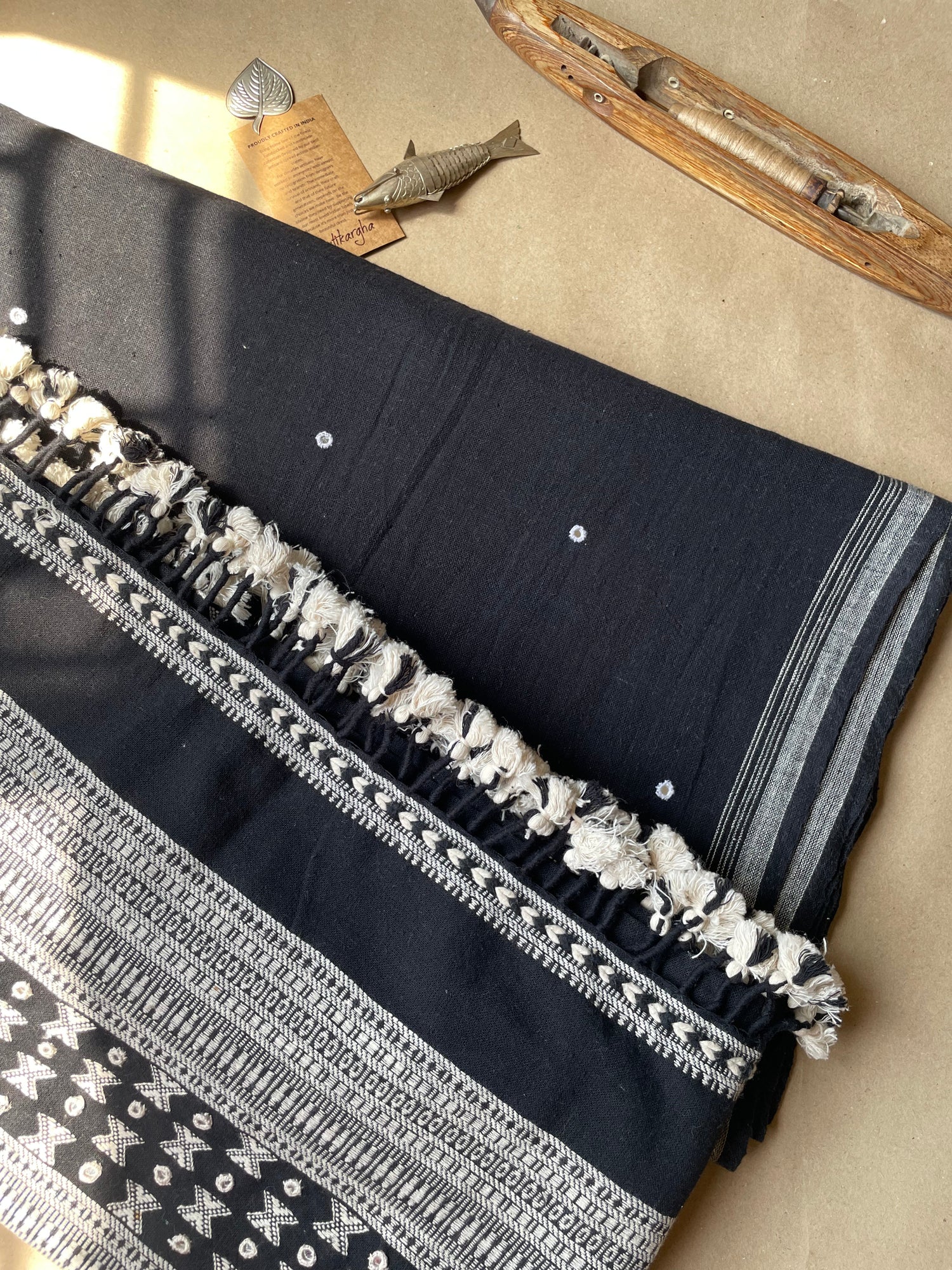 BHUJODI SUIT SET