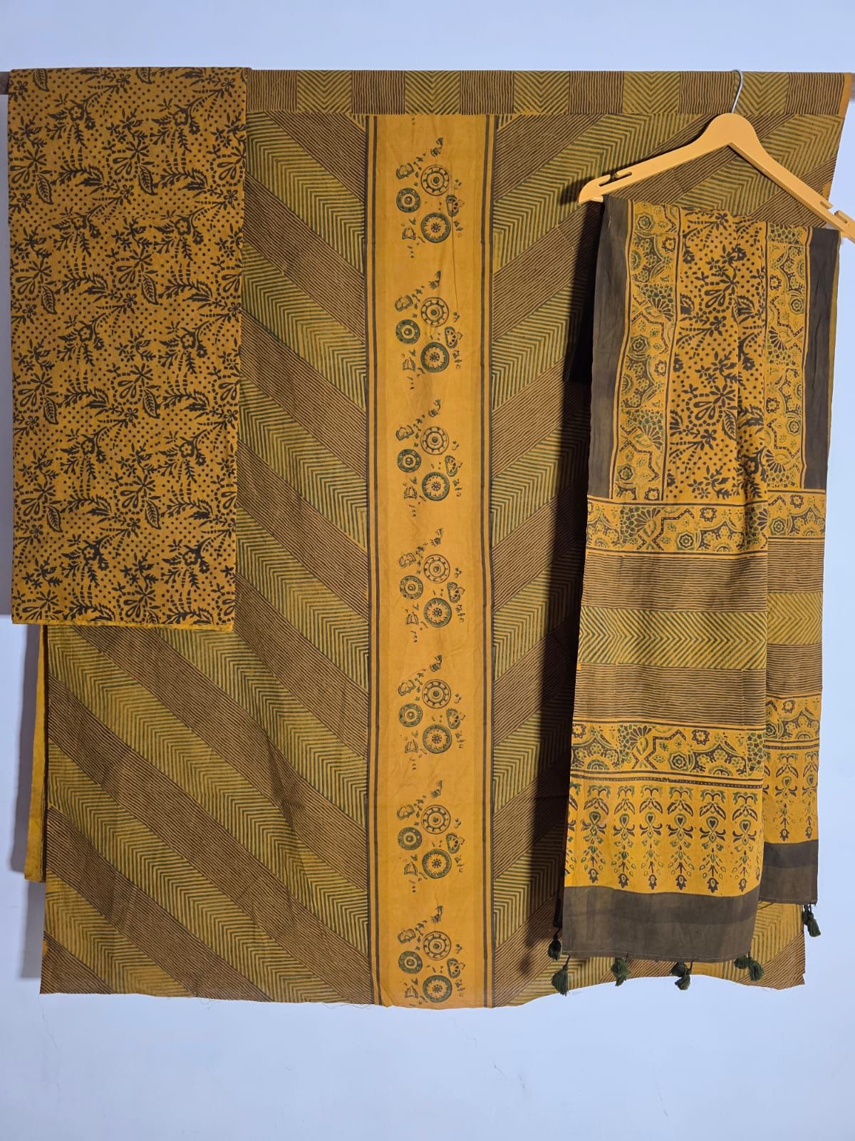 AJRAKH COTTON HANDBLOCK SUIT SET (3Piece)