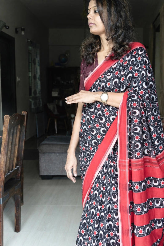 Telia Rumal Cotton Saree
