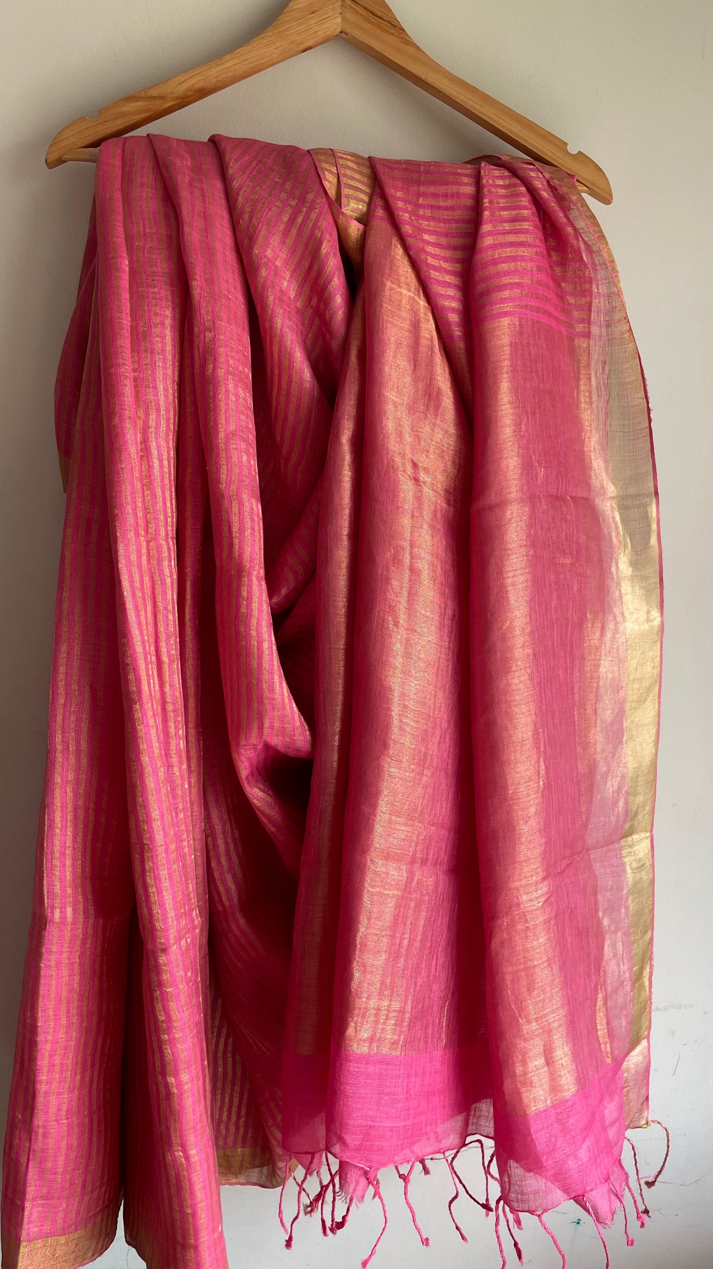 Bubblegum Linen Saree