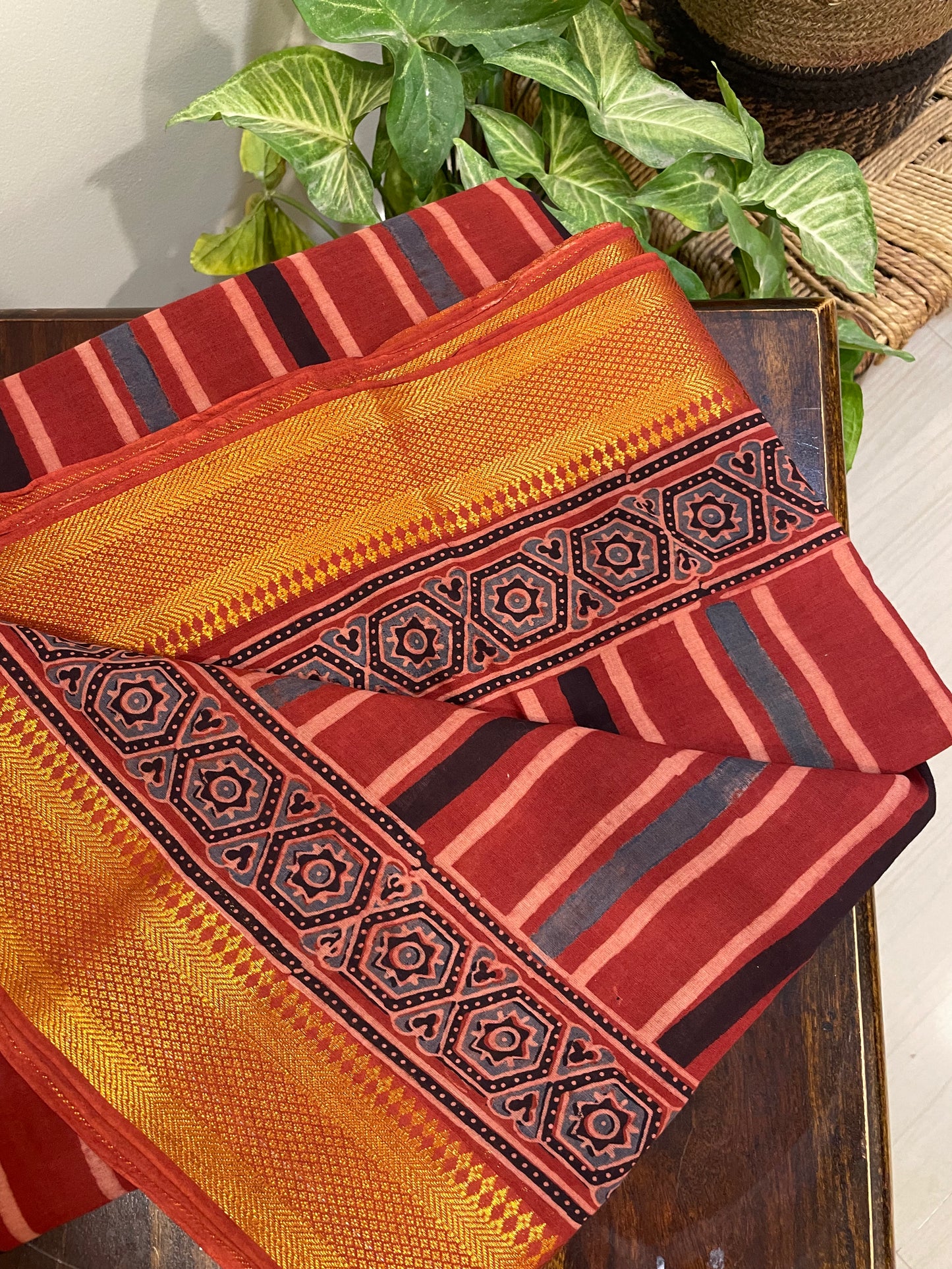 AJRAKH COTTON (Zari Border & Pallu)