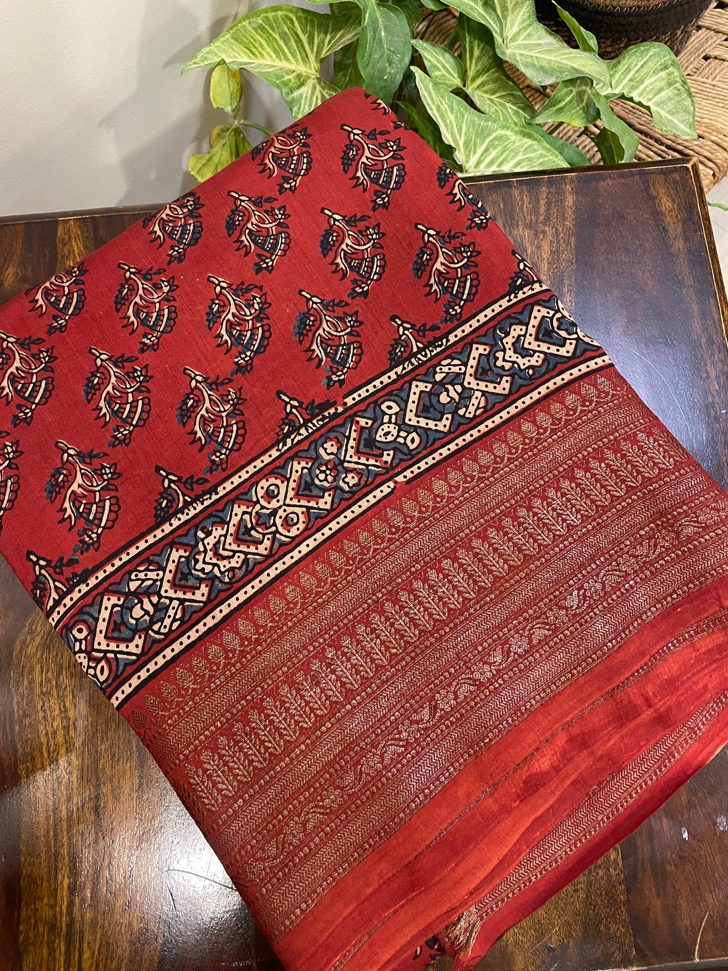 AJARKH CHANDERI SAREE JACQUARD ZARI PALLU