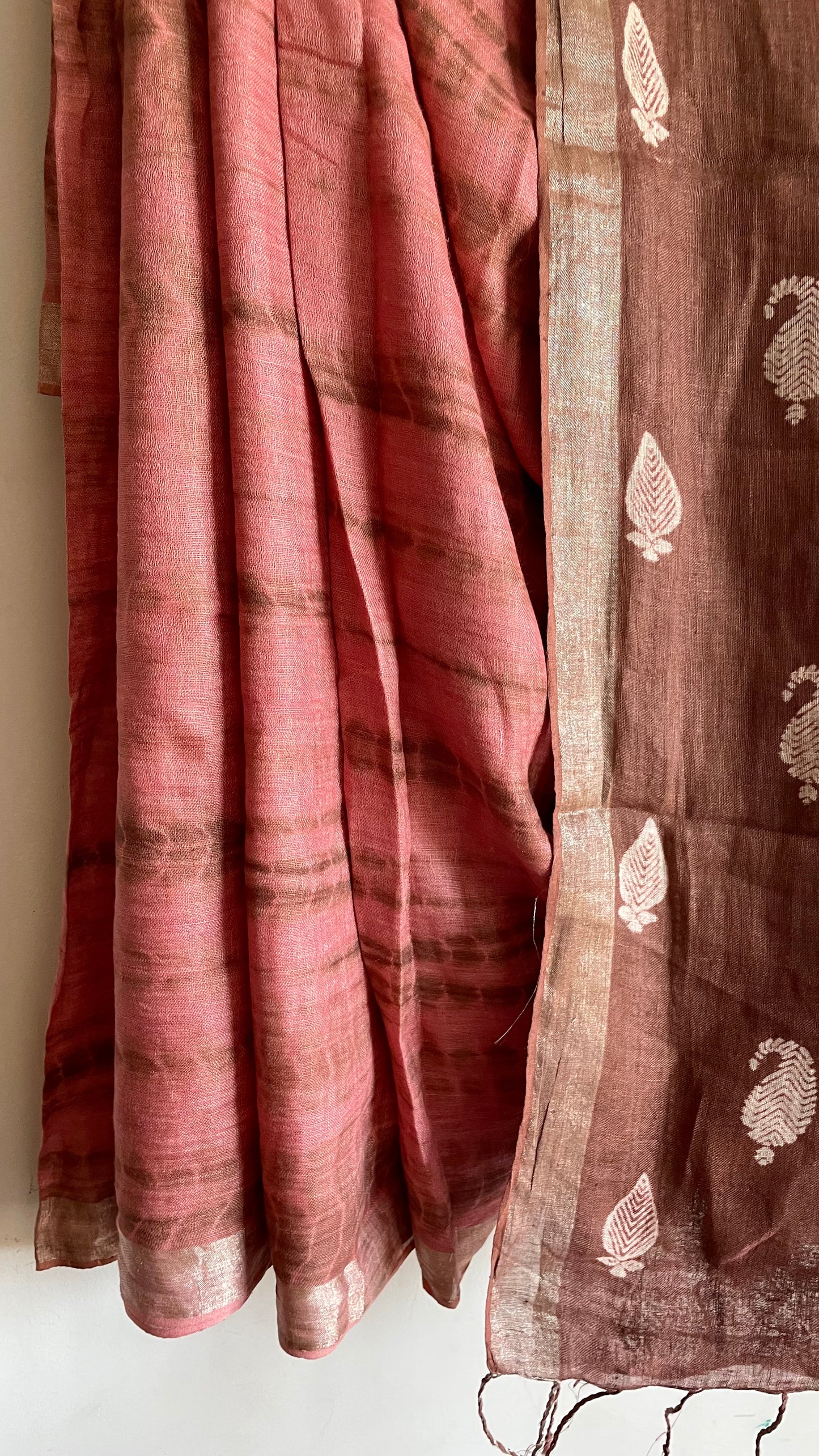 Linen Saree Tye-Dye.