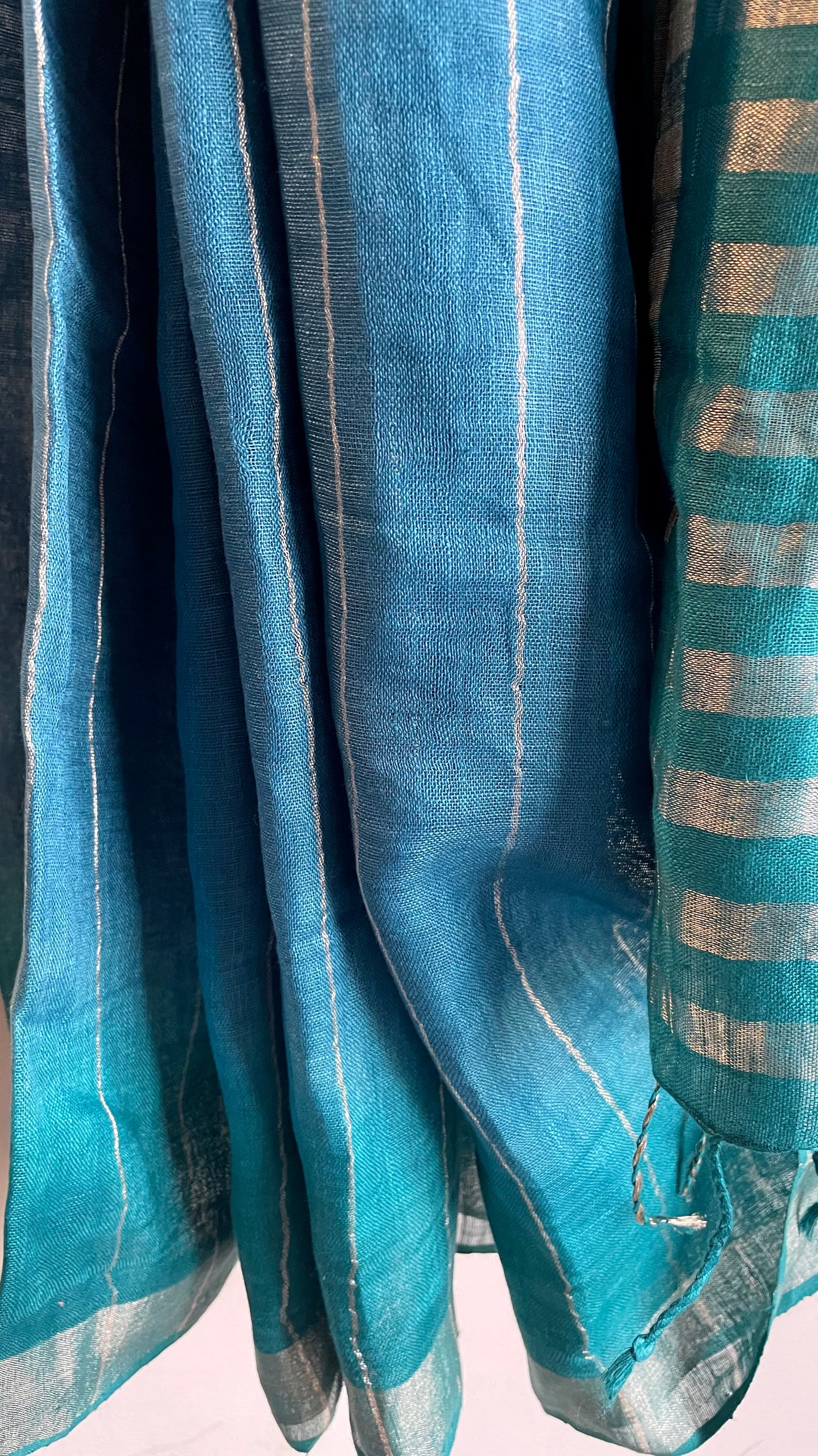 Aquamarine Linen Saree