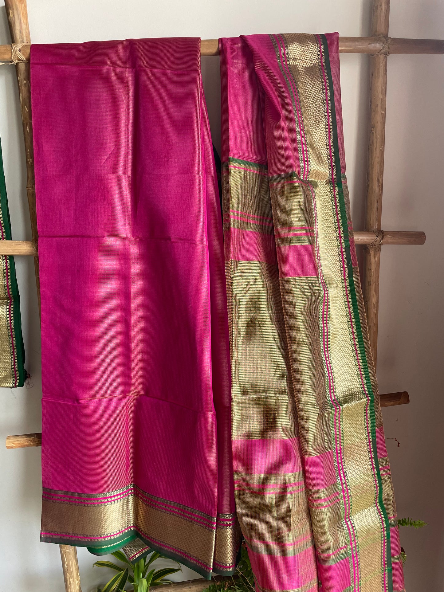 MAHESHWARI ZARI TISSUE SILK SAREE