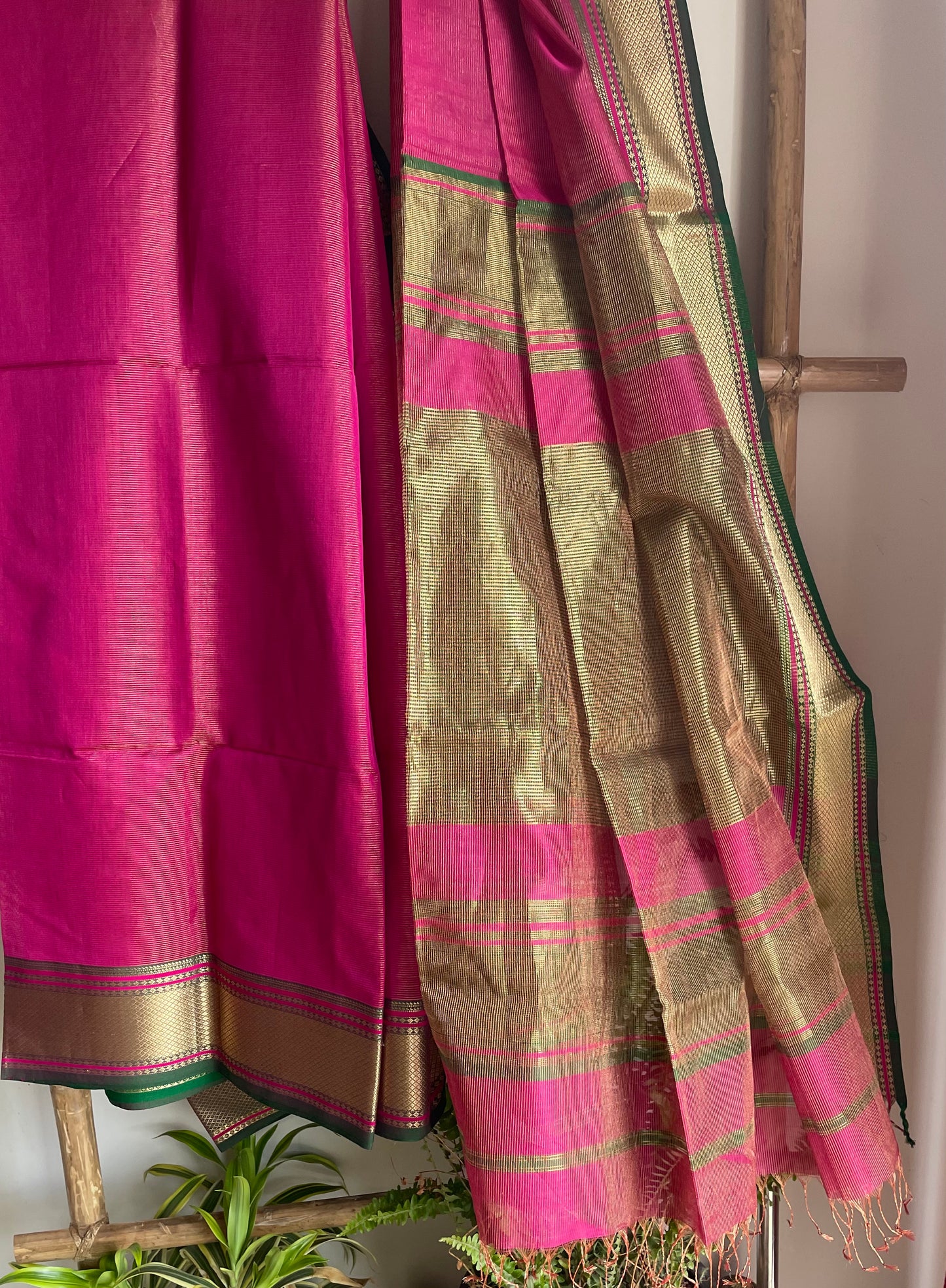 MAHESHWARI ZARI TISSUE SILK SAREE