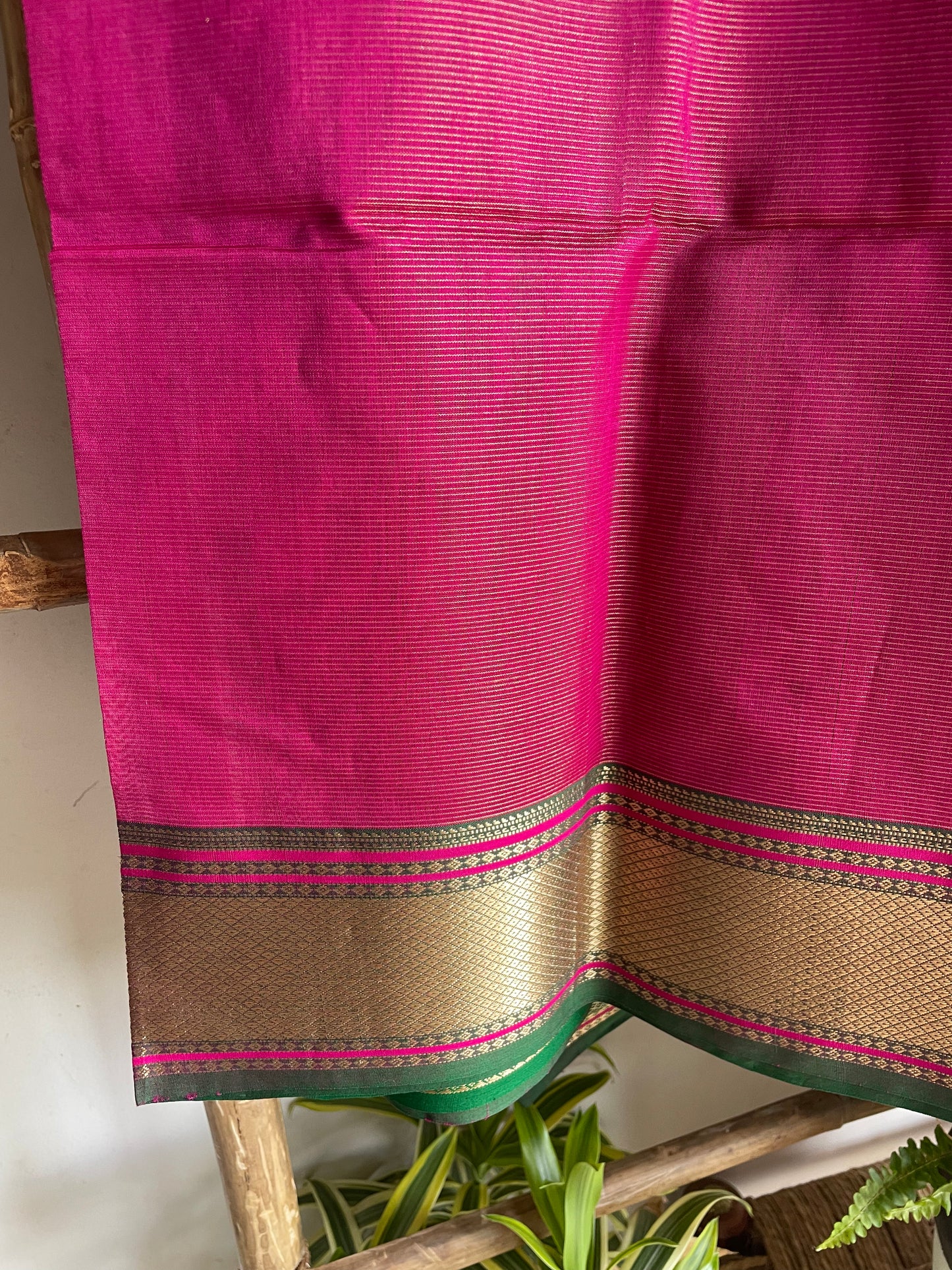 MAHESHWARI ZARI TISSUE SILK SAREE