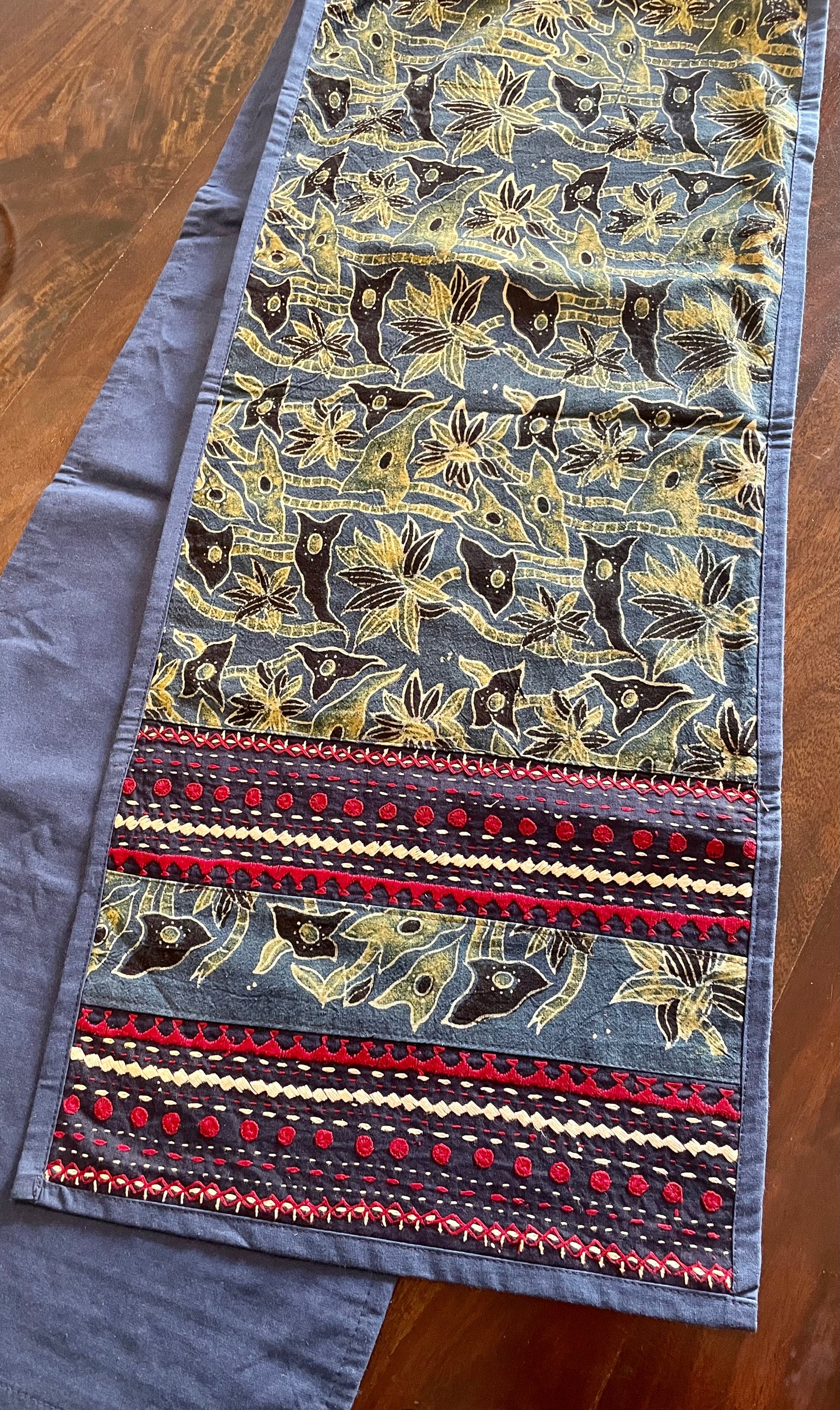 Table Runner Indigo