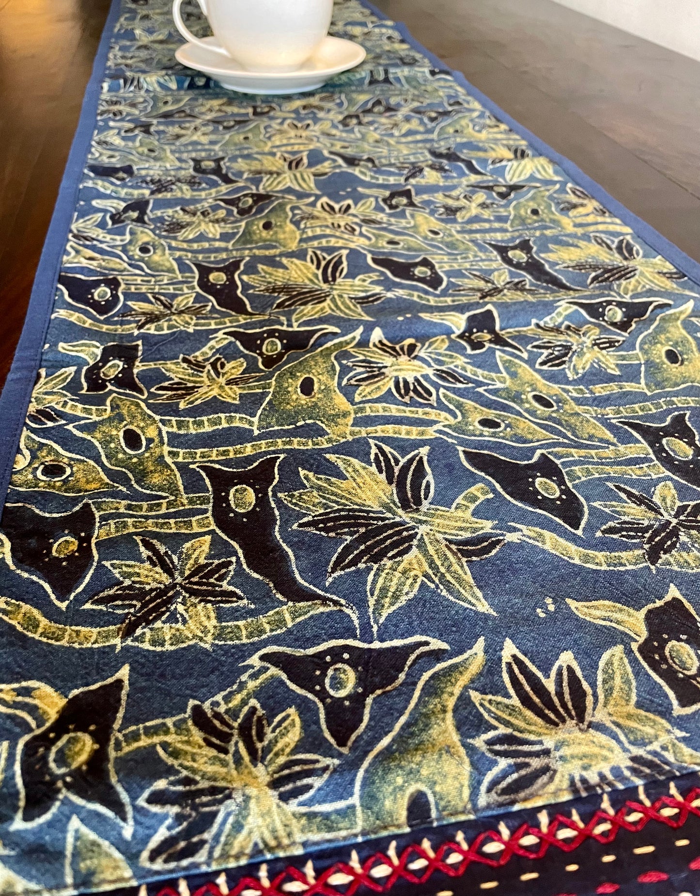 Table Runner Indigo